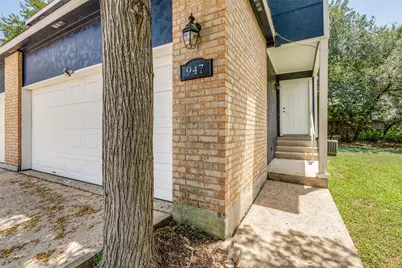 945-947 Sagewood Trail, San Marcos, TX 78666 - Photo 2