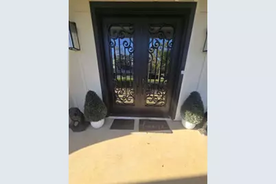 724 Ramsey Avenue, Rockdale, TX 76567 - Photo 2