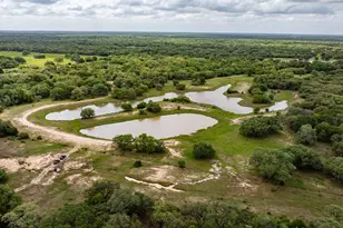 3814 Co Rd 19, Hallettsville, TX 77964 - Photo 12