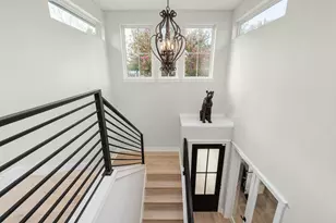 2326 Santa Rosa St, Austin, TX 78702 - Photo 2