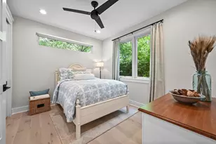 2326 Santa Rosa St, Austin, TX 78702 - Photo 12