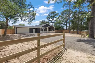 109 Clear Spring St, Bastrop, TX 78602 - Photo 2
