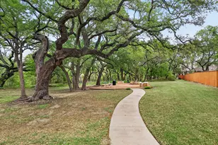 12613 Twisted Root Dr, Manchaca, TX 78652 - Photo 32