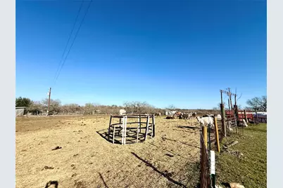 685 Fox Lane, Lockhart, TX 78644 - Photo 24