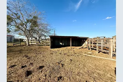 685 Fox Lane, Lockhart, TX 78644 - Photo 38
