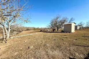 685 Fox Ln, Lockhart, TX 78644 - Photo 30
