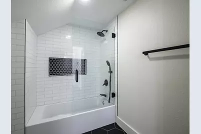 12319 Blue Water Drive, Austin, TX 78758 - Photo 32