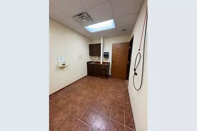 7700 Cat Hollow Drive #202, Round Rock, TX 78681 - Photo 8