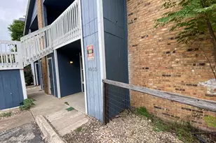 4903 Merritt Dr, Austin, TX 78744 - Photo 2
