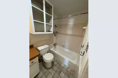 2404 Longview Street #204, Austin, TX 78705 - Photo 6