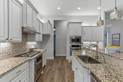 2205 Lakehurst Road, Spicewood, TX 78669 - Photo 12