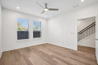 200 W 56th Street #2103, Austin, TX 78751 - Photo 18