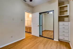 2210 Pearl St, Austin, TX 78705 - Photo 20