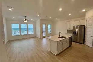 400 Barton Run Dr, Georgetown, TX 78628 - Photo 2