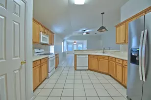 120 Greenside Ln, Georgetown, TX 78633 - Photo 6