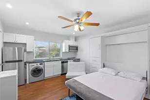 306 E 30 Th St, Austin, TX 78705 - Photo 8