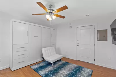 306 E 30 Th Street #109, Austin, TX 78705 - Photo 2