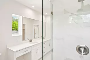 106 W Fawnridge Dr, Austin, TX 78753 - Photo 8