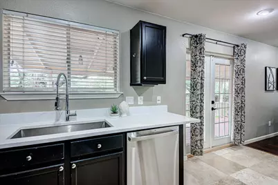 8303 Edgemoor Place, Austin, TX 78749 - Photo 14