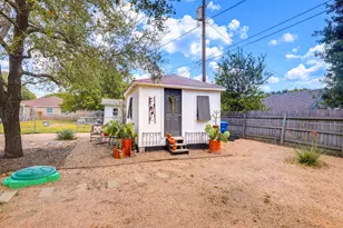 1510 Shadow Walk, Lockhart, TX 78644 - Photo 24