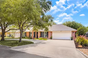 1510 Shadow Walk, Lockhart, TX 78644 - Photo 1