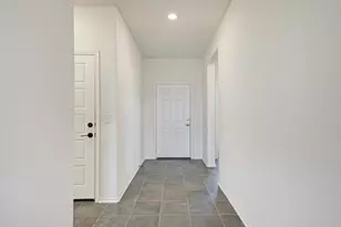 18600 Golden Eagle Way, Elgin, TX 78621 - Photo 6