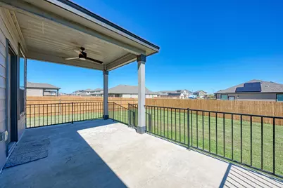 18600 Golden Eagle Way, Elgin, TX 78621 - Photo 36