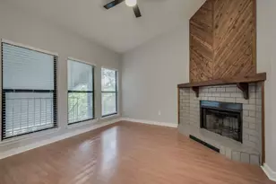 2901 San Jacinto Blvd, Austin, TX 78705 - Photo 2