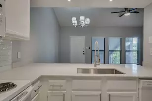 2901 San Jacinto Blvd, Austin, TX 78705 - Photo 6