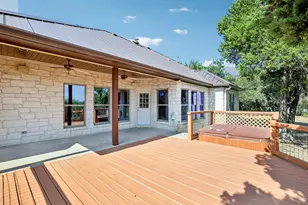 404 Saddlehorn Dr, Dripping Springs, TX 78620 - Photo 18