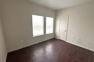 4704 Ledesma Rd, Austin, TX 78721 - Photo 8
