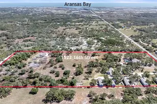 1522-1524 Sixteenth St, Rockport, TX 78382 - Photo 1