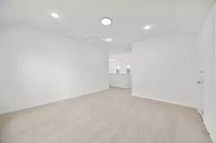 205 Hornet St, Elgin, TX 78621 - Photo 16