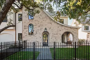 610 Allen St, Austin, TX 78702 - Photo 1