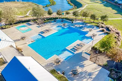 125 Wagon Spoke Way, Liberty Hill, TX 78642 - Photo 32