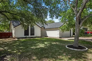 201 Susana Ln, Georgetown, TX 78628 - Photo 2