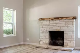 146 Hillside Dr, Fredericksburg, TX 78624 - Photo 8