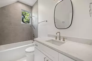 1800 Singleton Ave, Austin, TX 78702 - Photo 22