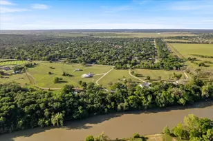 1218 Lovers Ln, Bastrop, TX 78602 - Photo 10