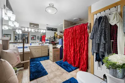 7393 N State Highway 80, Nixon, TX 78140 - Photo 12