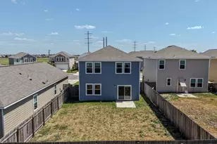 205 Waterbuck Loop, Hutto, TX 78634 - Photo 32