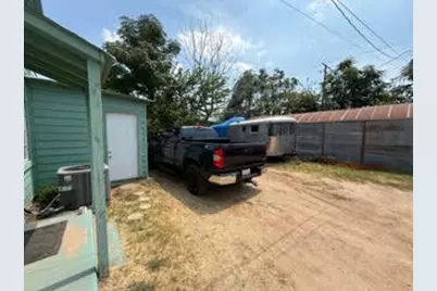 1111 E 2nd Street, Austin, TX 78702 - Photo 10