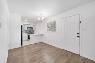 806 E 13th St, Georgetown, TX 78626 - Photo 12