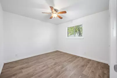 806 E 13th Street #102, Georgetown, TX 78626 - Photo 20