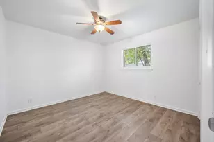 806 E 13th St, Georgetown, TX 78626 - Photo 20
