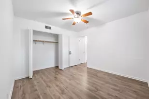 806 E 13th St, Georgetown, TX 78626 - Photo 26