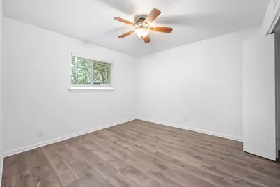 806 E 13th Street #102, Georgetown, TX 78626 - Photo 24