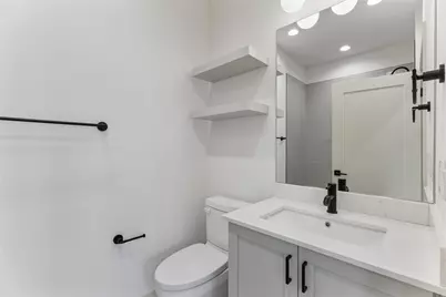 2209 Woodland Avenue #203, Austin, TX 78741 - Photo 8