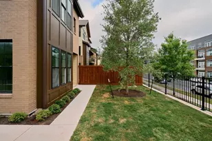 2209 Woodland Ave, Austin, TX 78741 - Photo 36