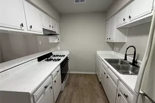 12218 Dundee Dr, Austin, TX 78759 - Photo 4
